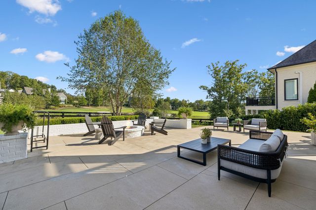 7384 Harlow Dr, College Grove, TN 37046