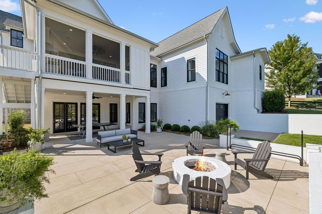 7384 Harlow Dr, College Grove, TN 37046