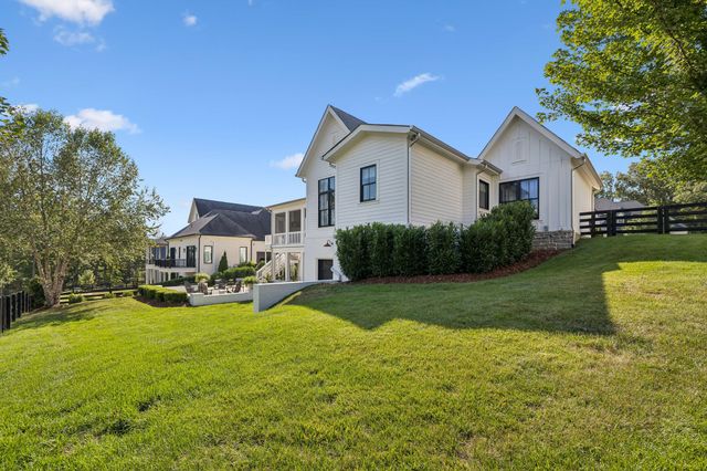 7384 Harlow Dr, College Grove, TN 37046