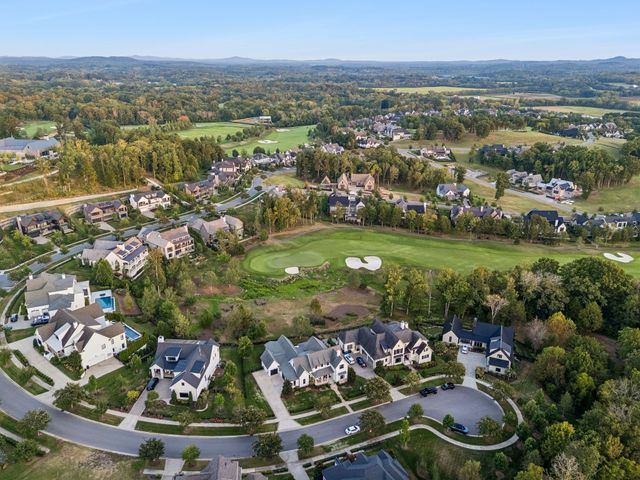 7384 Harlow Dr, College Grove, TN 37046