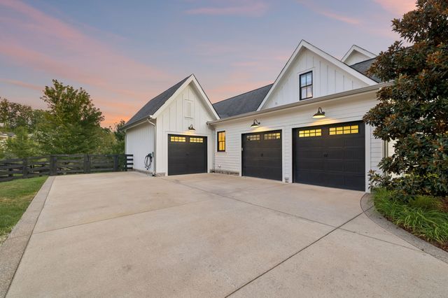 7384 Harlow Dr, College Grove, TN 37046