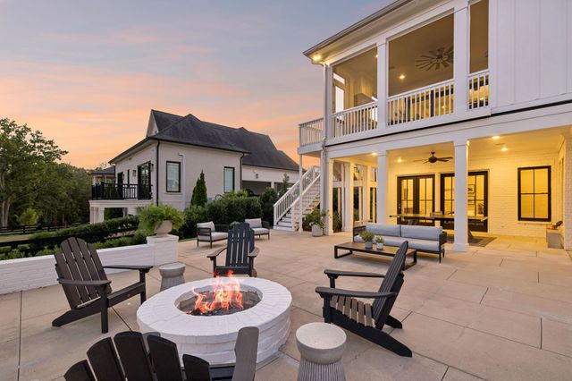 7384 Harlow Dr, College Grove, TN 37046