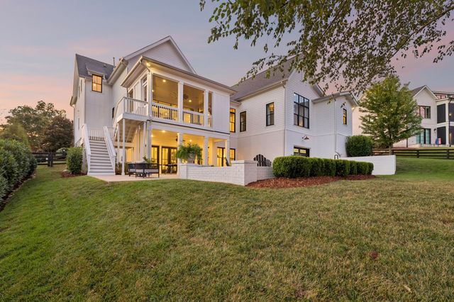 7384 Harlow Dr, College Grove, TN 37046