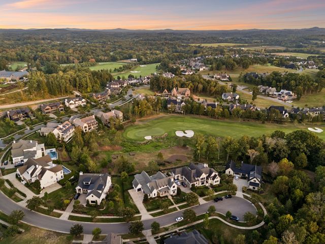 7384 Harlow Dr, College Grove, TN 37046