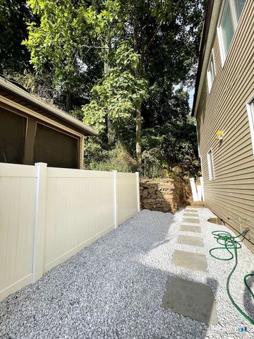 516 Indian Avenue, Bridgeport, CT 06606