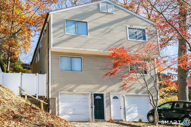 516 Indian Avenue, Bridgeport, CT 06606