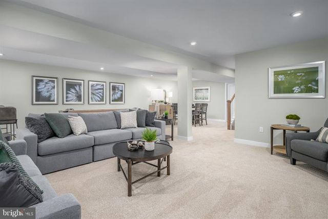321 PISA CT, New Cumberland, PA 17070