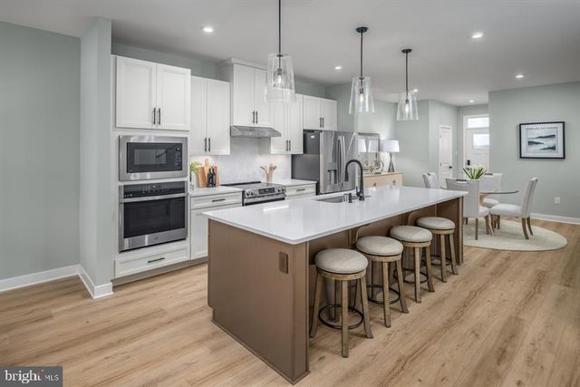 321 PISA CT, New Cumberland, PA 17070