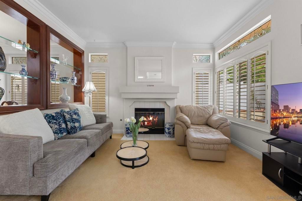 Image 10 of property listing at 5376 Camino Playa Malaga, San Diego, CA 92124