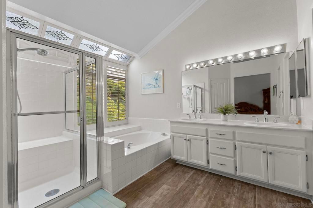 Image 26 of property listing at 5376 Camino Playa Malaga, San Diego, CA 92124