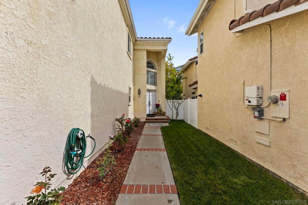 Image 35 of property listing at 5376 Camino Playa Malaga, San Diego, CA 92124