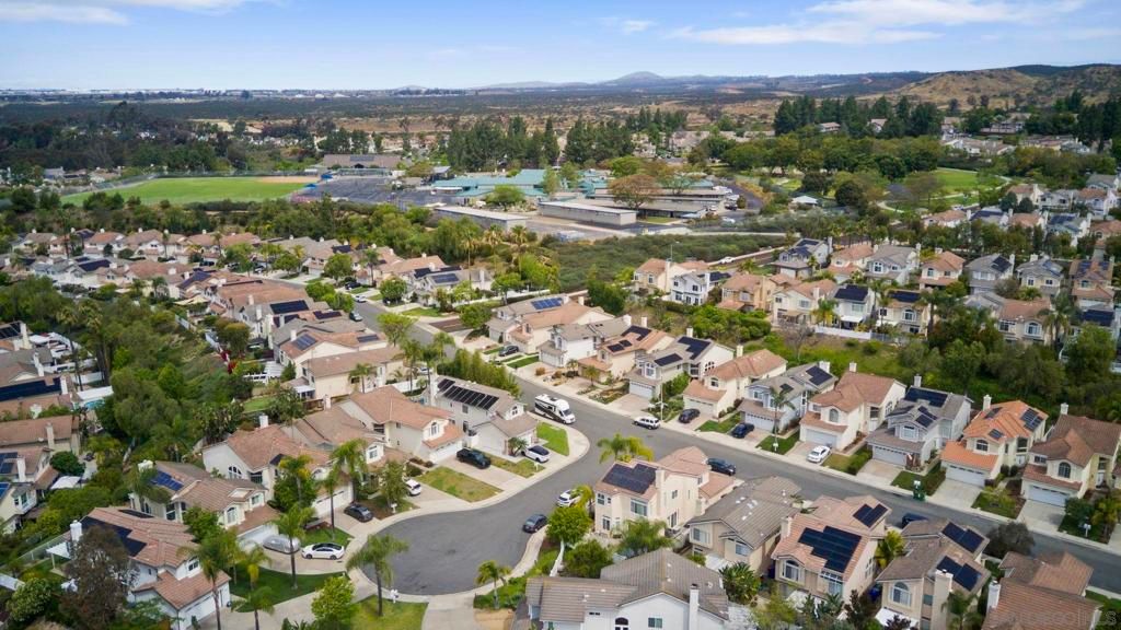 Image 38 of property listing at 5376 Camino Playa Malaga, San Diego, CA 92124