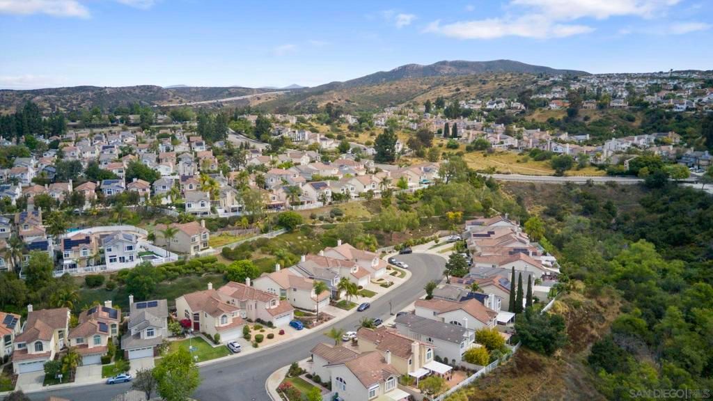 Image 39 of property listing at 5376 Camino Playa Malaga, San Diego, CA 92124