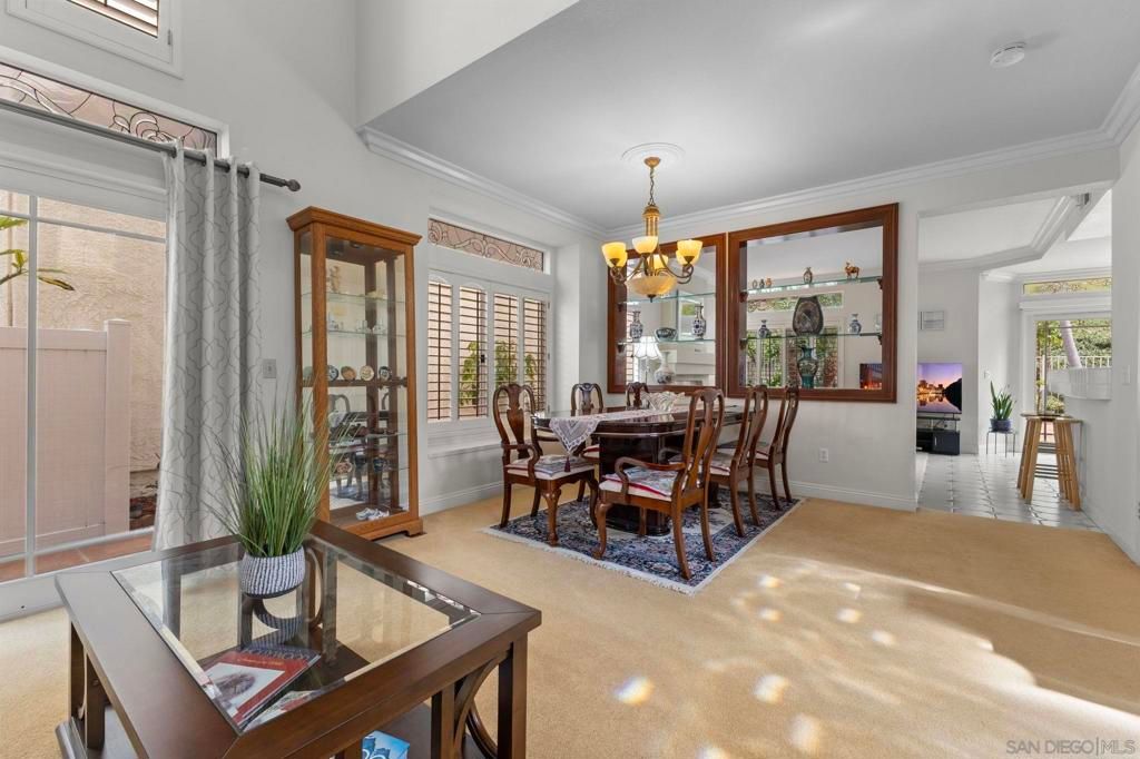 Image 5 of property listing at 5376 Camino Playa Malaga, San Diego, CA 92124