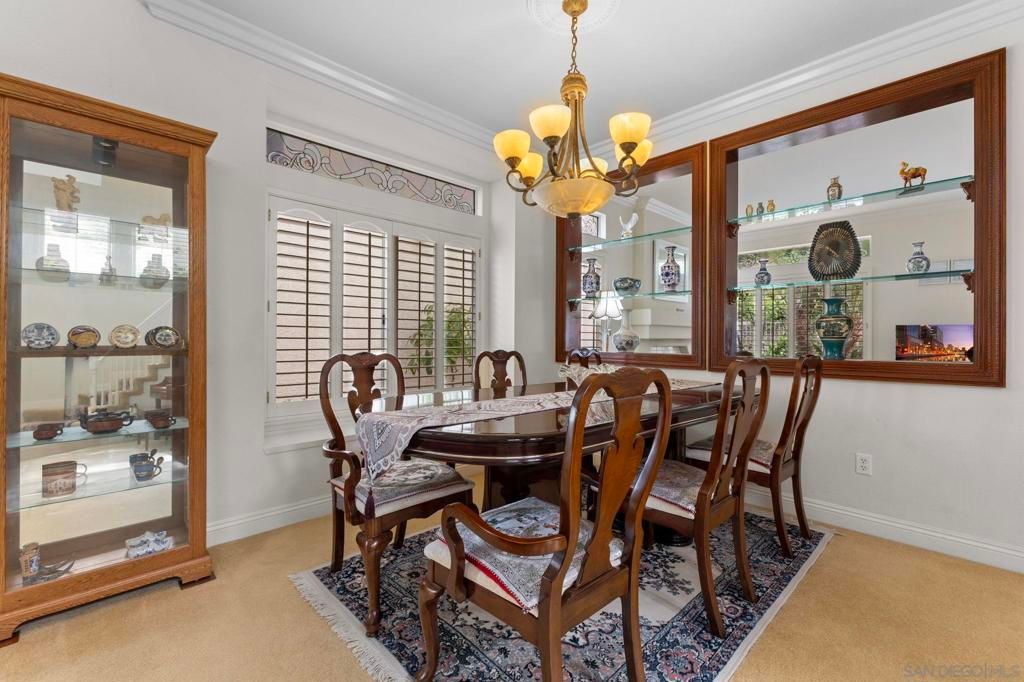 Image 7 of property listing at 5376 Camino Playa Malaga, San Diego, CA 92124