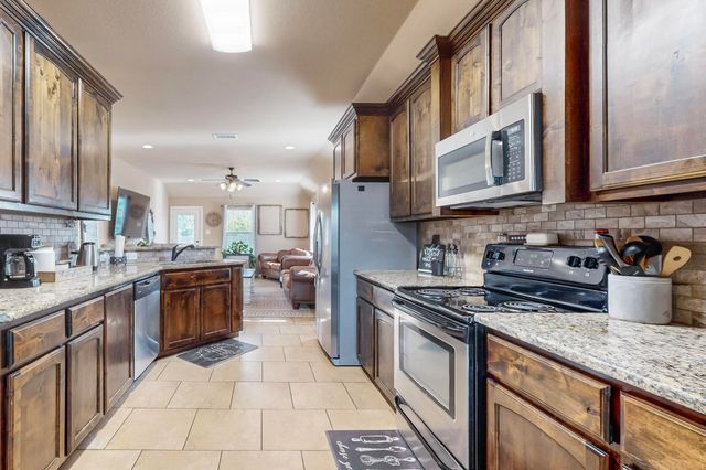 113 Halifax Circle, Palmer, TX 75152