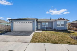 500 SE Segoviano Court, Madras, OR 97741