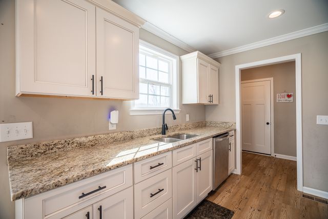 161 Crestview Dr, Lewisburg, TN 37091