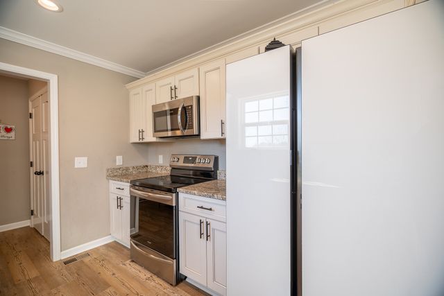 161 Crestview Dr, Lewisburg, TN 37091