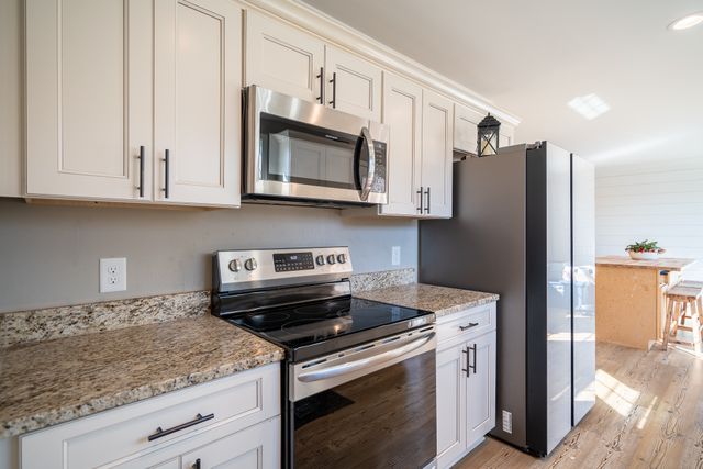 161 Crestview Dr, Lewisburg, TN 37091