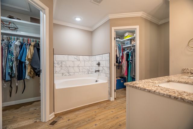 161 Crestview Dr, Lewisburg, TN 37091