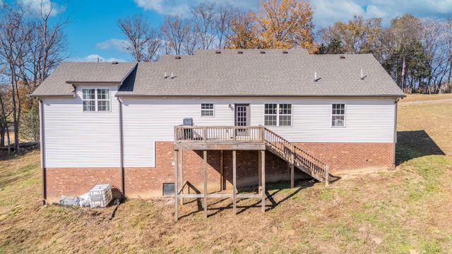 161 Crestview Dr, Lewisburg, TN 37091