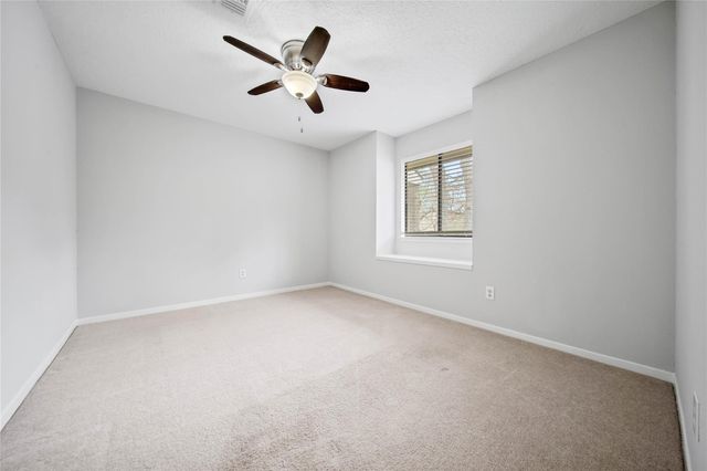 10 E Willowwood Court, The Woodlands, TX 77381