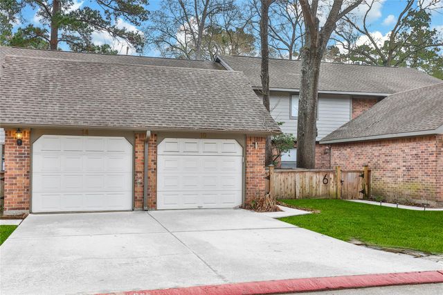 10 E Willowwood Court, The Woodlands, TX 77381