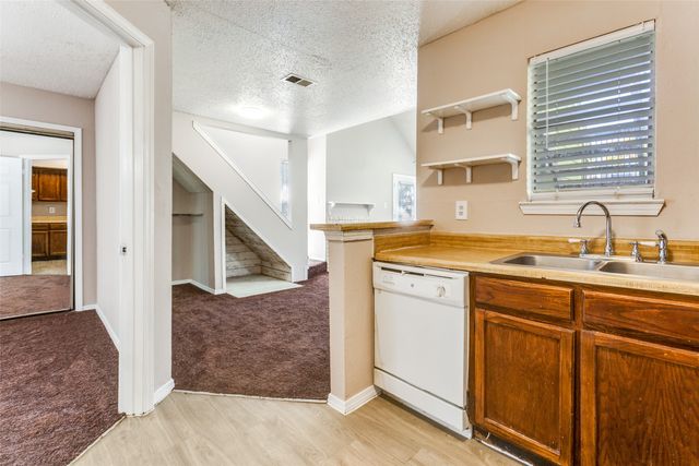 9833 Walnut Street 203, Dallas, TX 75243