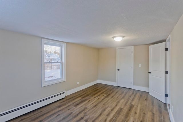 22 Crawford St, Palmer, MA 01069