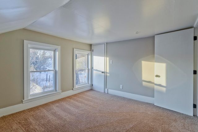 22 Crawford St, Palmer, MA 01069