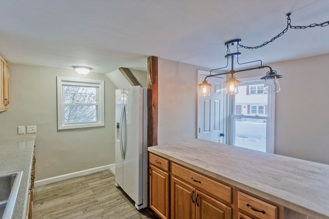 22 Crawford St, Palmer, MA 01069