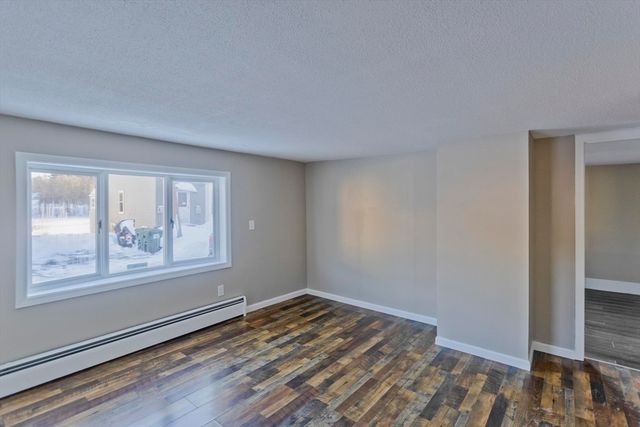 22 Crawford St, Palmer, MA 01069