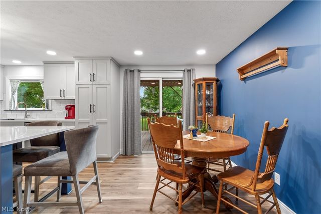 9355 Hyde Park Drive, Twinsburg, OH 44087