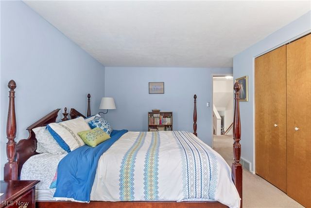 9355 Hyde Park Drive, Twinsburg, OH 44087