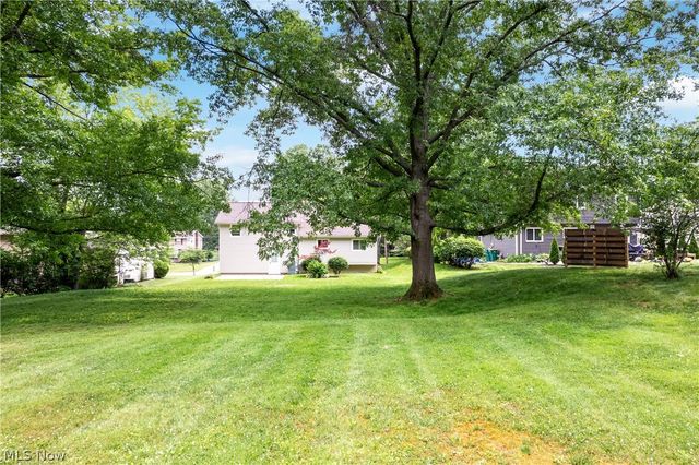 9355 Hyde Park Drive, Twinsburg, OH 44087