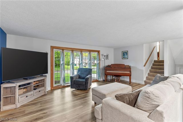9355 Hyde Park Drive, Twinsburg, OH 44087