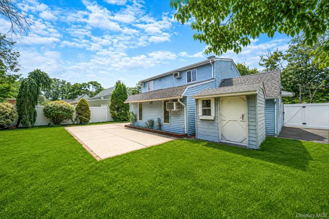 201 Acre Lane, Hicksville, NY 11801