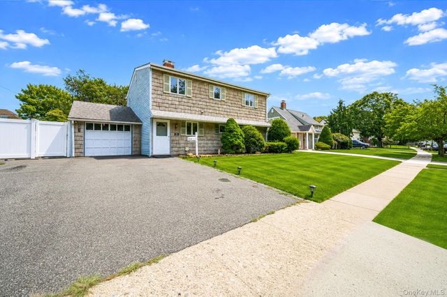 201 Acre Lane, Hicksville, NY 11801