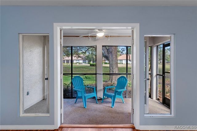 5991 W Bromley Circle, Crystal River, FL 34429