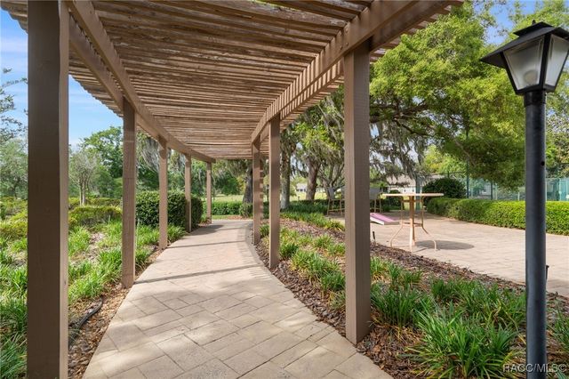 5991 W Bromley Circle, Crystal River, FL 34429