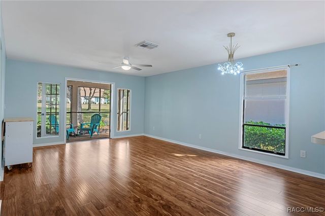 5991 W Bromley Circle, Crystal River, FL 34429