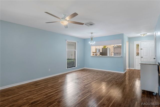 5991 W Bromley Circle, Crystal River, FL 34429