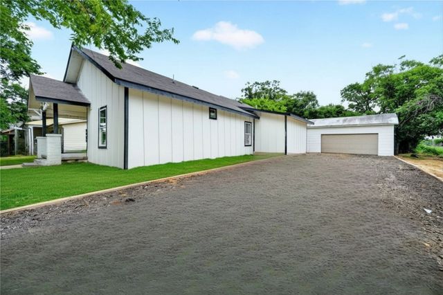 2923 Walnut Street, Greenville, TX 75401