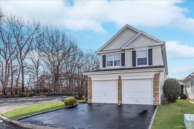 12 Jennifer Lane, Middle Island, NY 11953