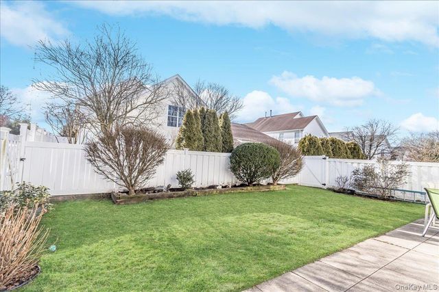 12 Jennifer Lane, Middle Island, NY 11953