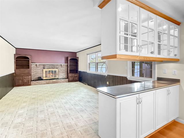 5203 W 50TH Street, Erie, PA 16506