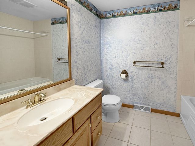 5203 W 50TH Street, Erie, PA 16506