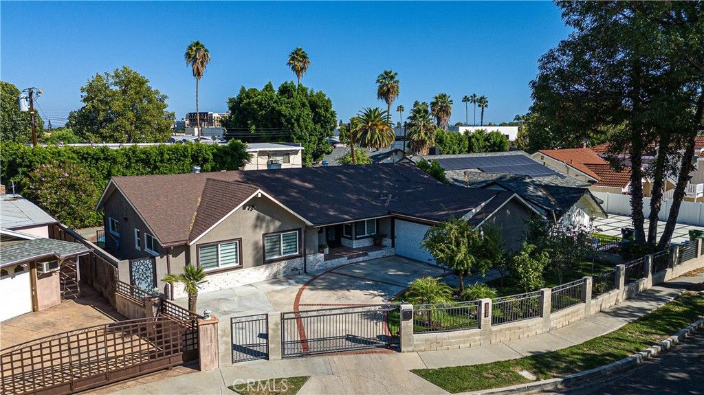 8340 Gladbeck, Northridge, CA 91324 — exterior