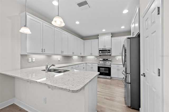 718 CHIPPER DRIVE, Sun City Center, FL 33573